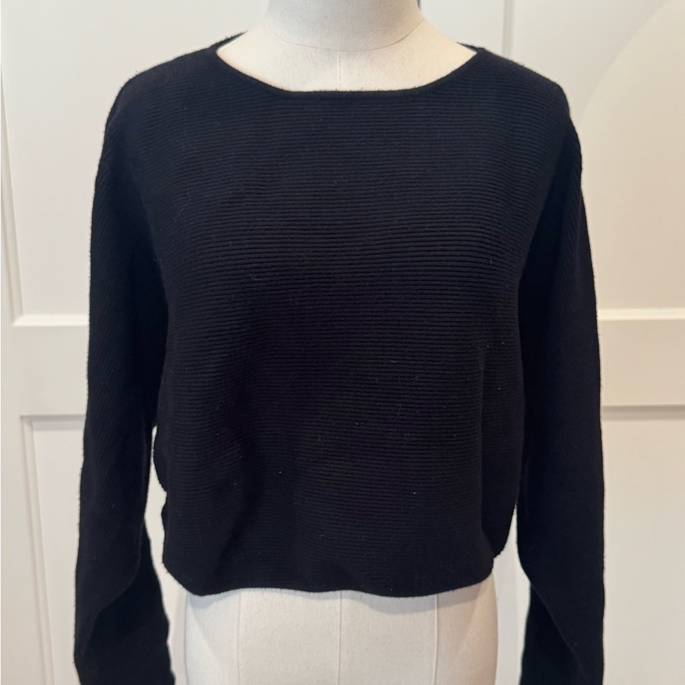 ALEXIA ADMOR | Cropped Sweater - Black | Size: Medium